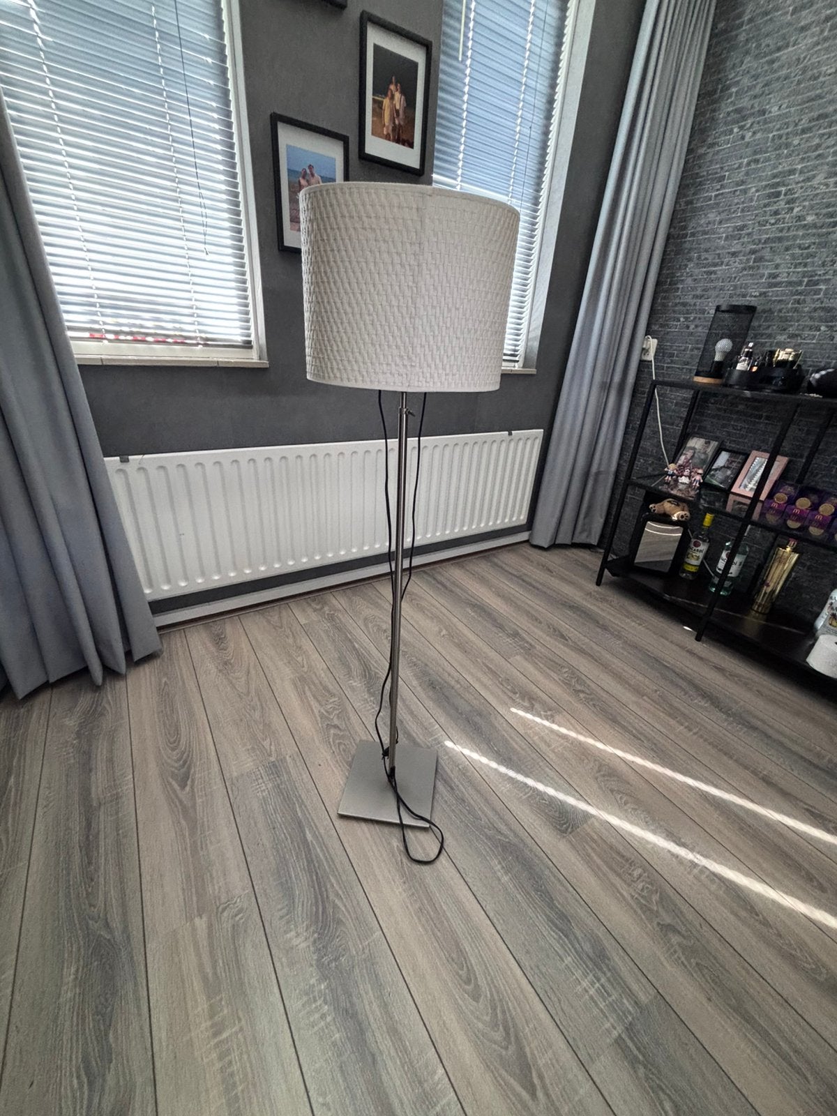 Stalamp met witte kap, Ophalen, Zo goed als nieuw, 100 tot 150 cm