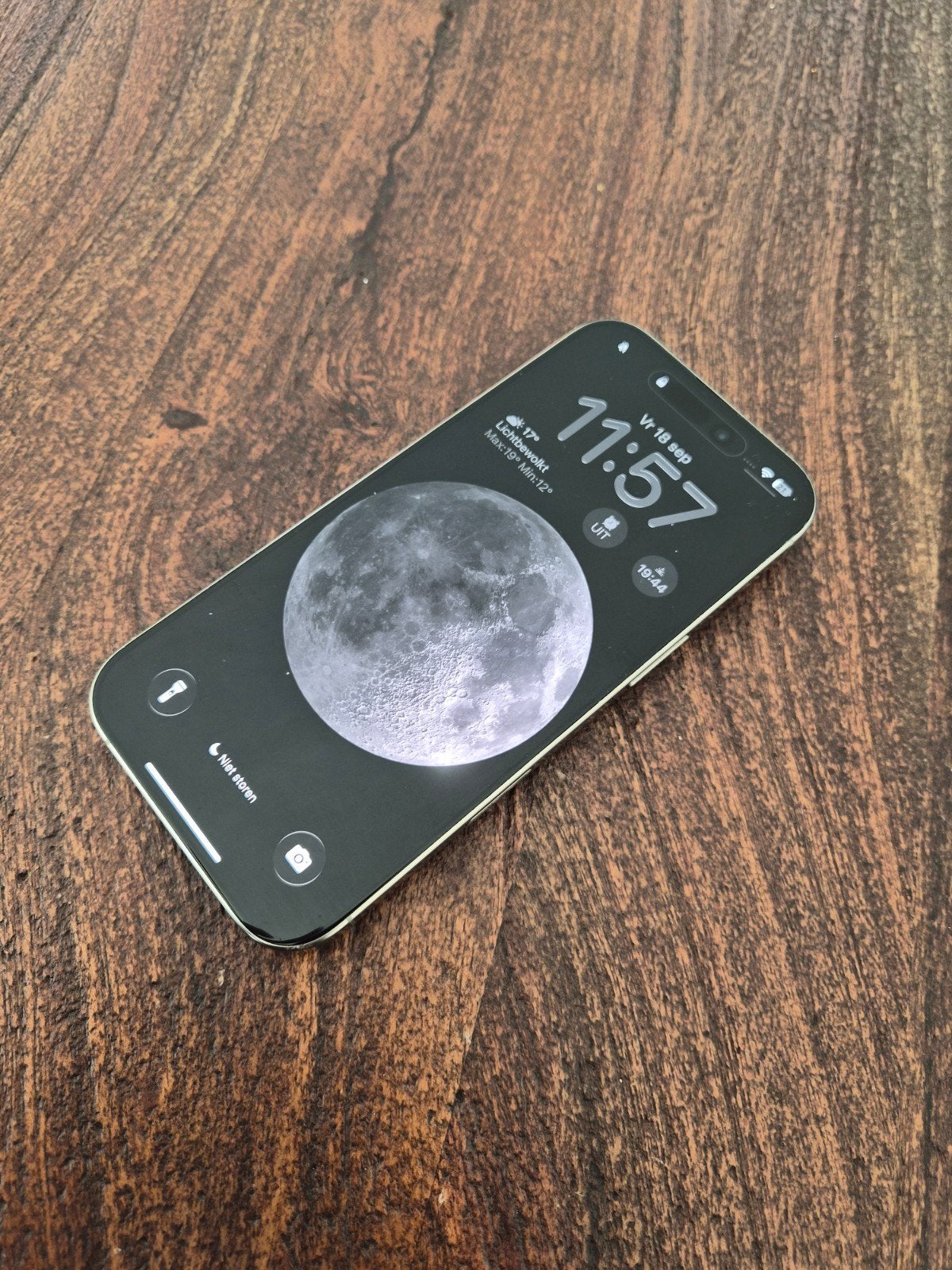 iPhone 16 Pro 128GB naturel titanium - Goede staat, 89% batt