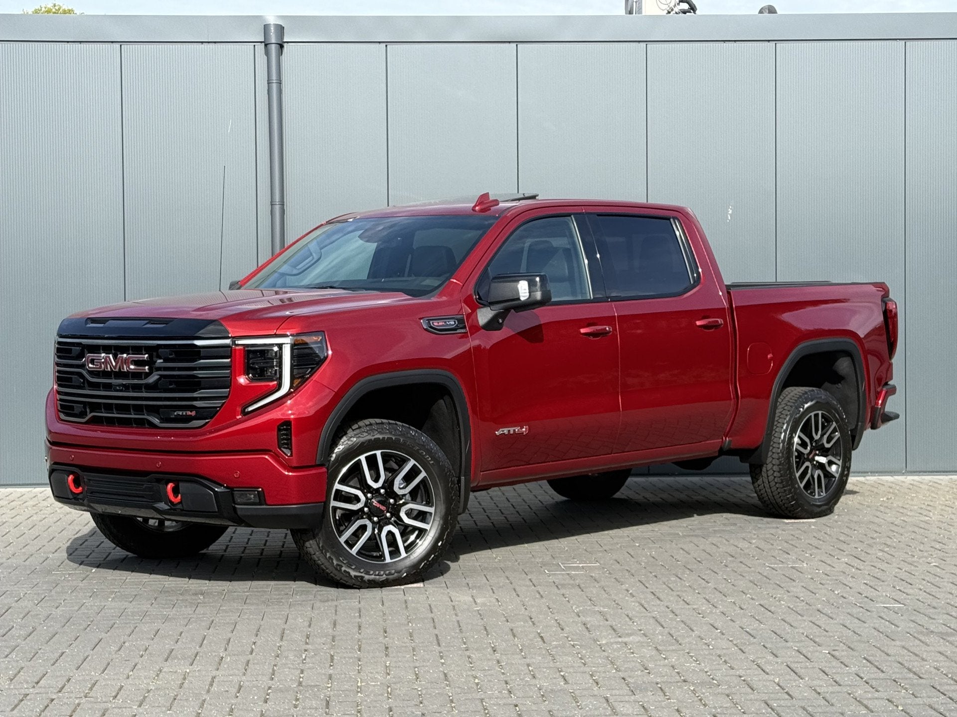 GMC SIERRA AT4 6.2L V8 420 PK / BPM VRIJ! / INCL LPG / VIRTU, Auto's, Automaat, 2423 kg, 426 pk, Bedrijf