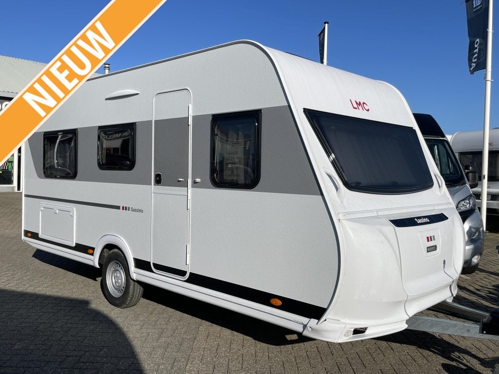 LMC Sassino 460 E Model 2027, Caravans en Kamperen, Schokbreker, Standaardzit, Bedrijf, 5 tot 6 meter