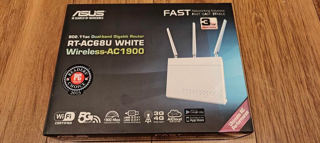 ASUS RT-AC68U en AC-56 wit aangeboden, Computers en Software, Routers en Modems, Ophalen of Verzenden, Zo goed als nieuw