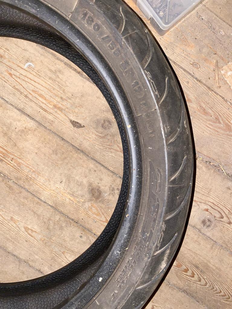 Michelin Pilot Road 2 180/55ZR17 Motorband, Ophalen, Gebruikt