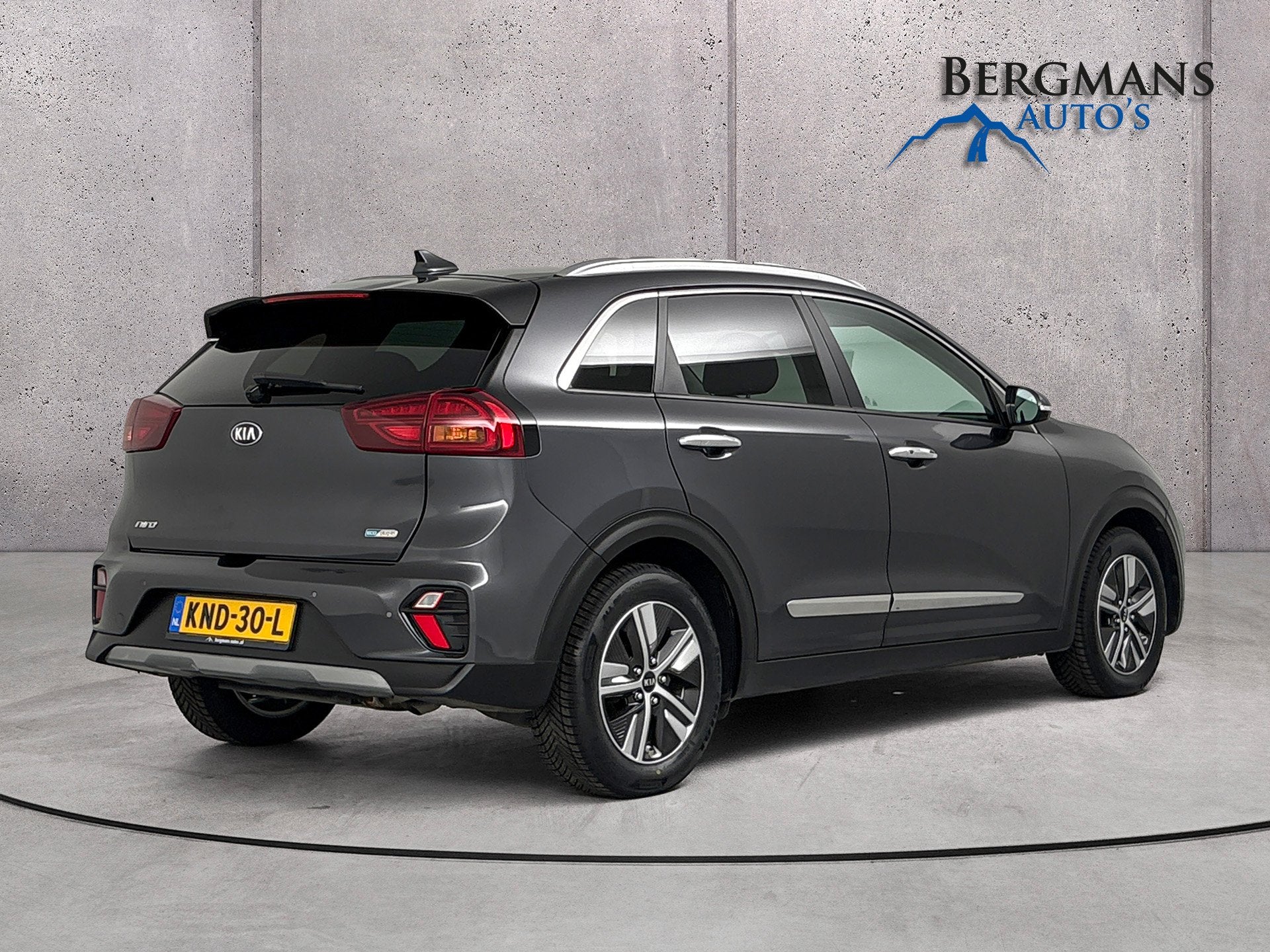 Kia Niro 1.6 GDi PHEV DynamicPlusLine // DEALERONDERHOUDEN /, 8 kWh, Gebruikt, Bedrijf, 71 km/l