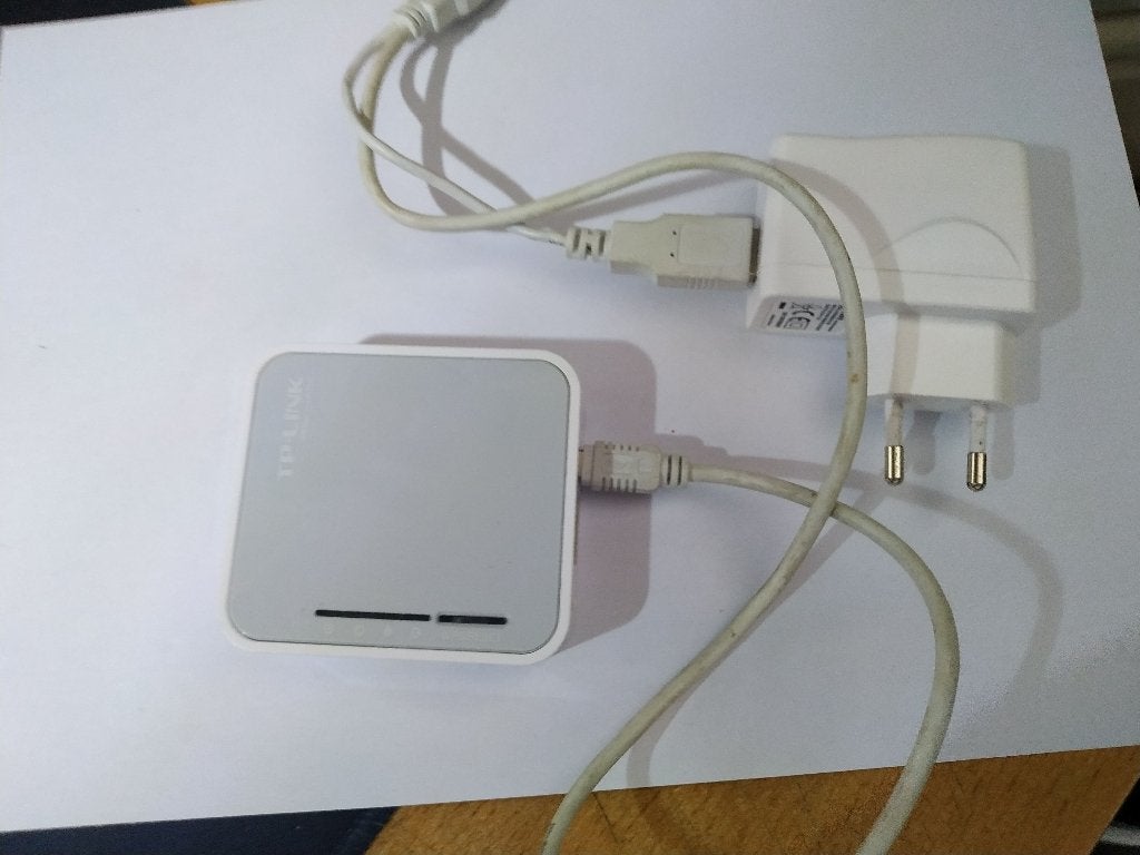 TP-LINK TL-MR3020 draadloze router, Ophalen of Verzenden, Zo goed als nieuw, Router, TP-LINK