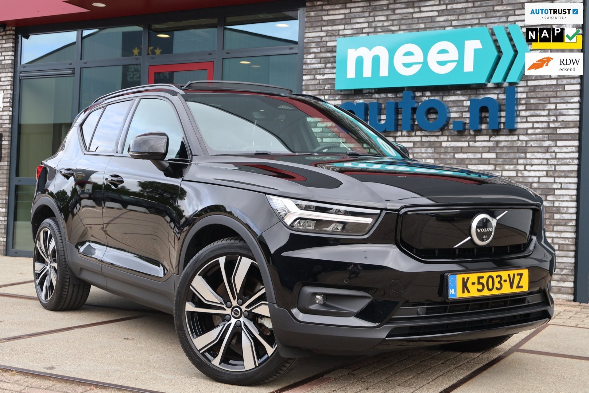 Volvo XC40 Recharge P8 AWD R-Design l SOH 94% l PANO l H/K l, Auto's, Volvo, 1300 min, Gebruikt, Zwart, Origineel Nederlands