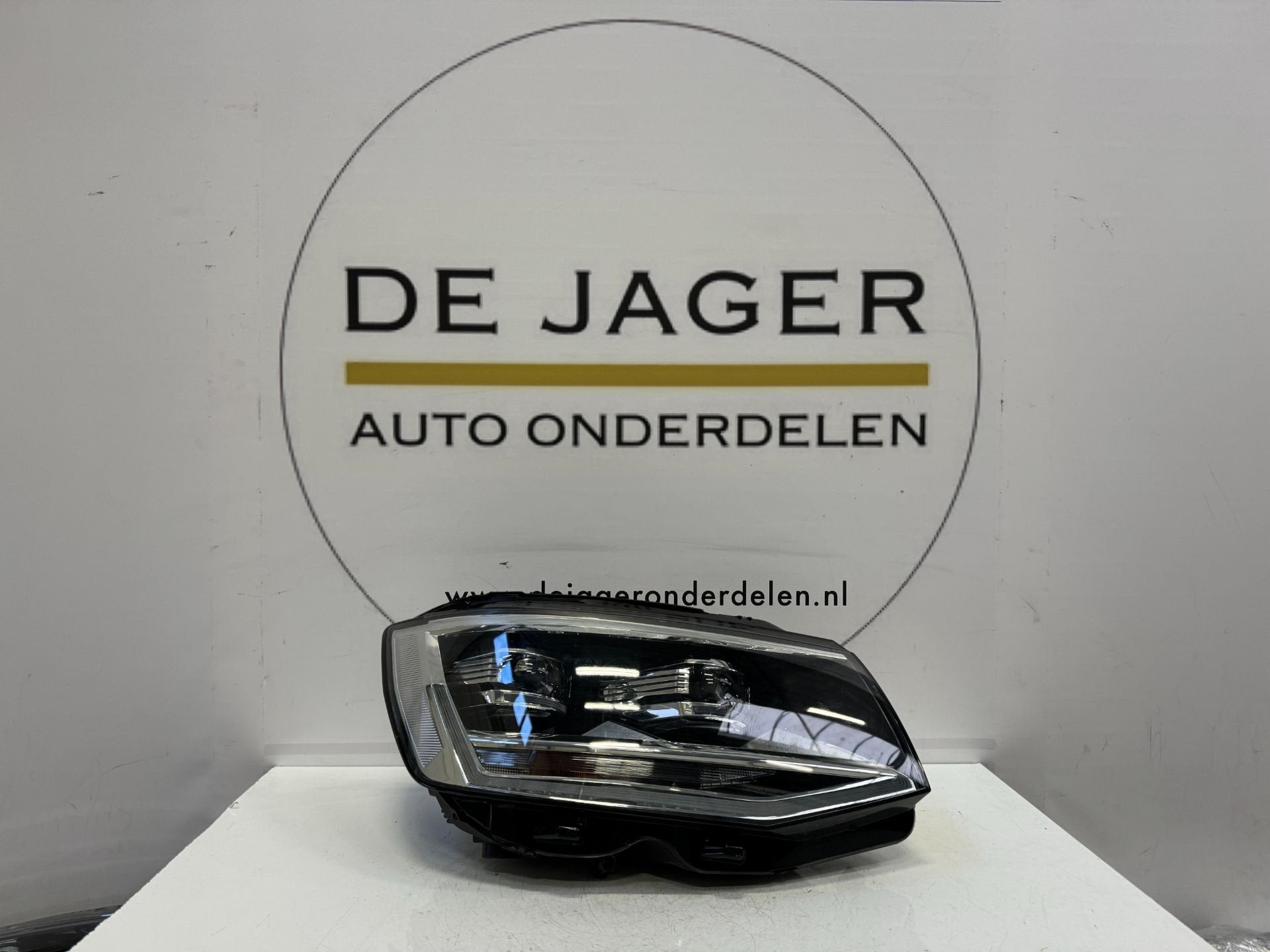 VW TRANSPORTER T6 VOL LED KOPLAMP RECHTS 7E1941036, Gebruikt, Volkswagen, Volkswagen AG, Berliner Ring 2
38440  Wolfsburg, DE