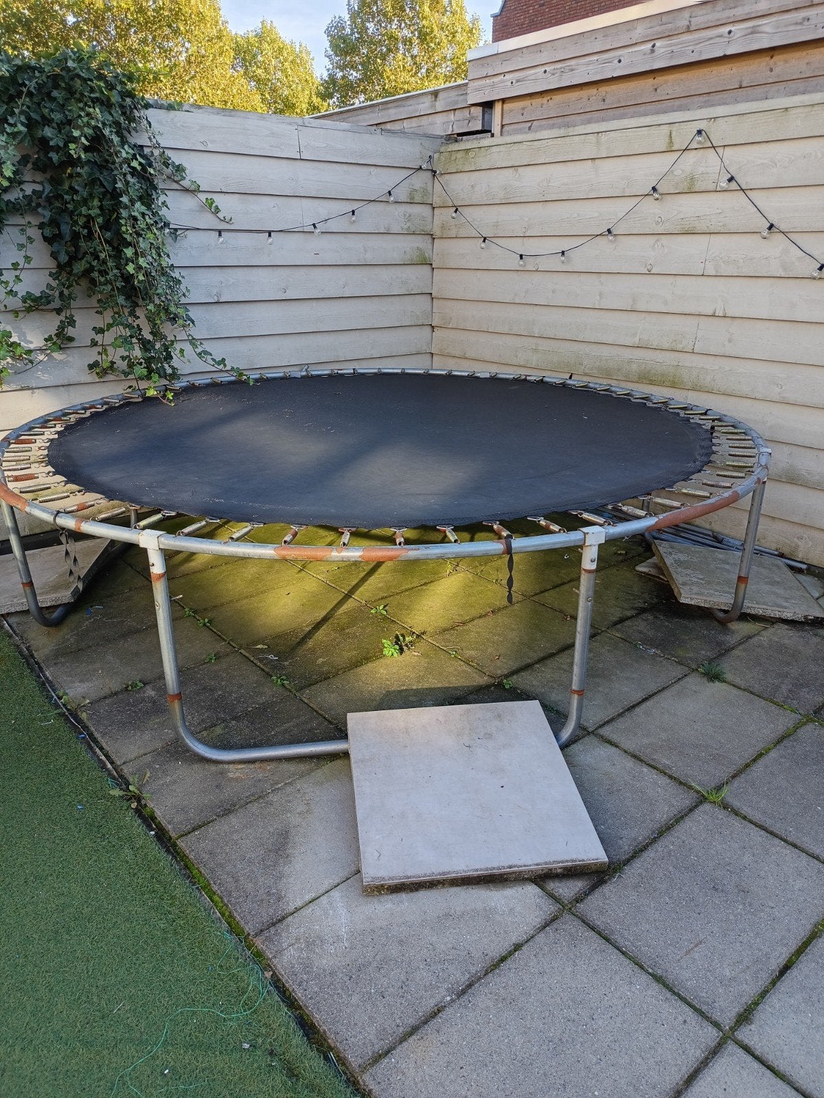 Ronde trampoline voor buiten - Gebruikt