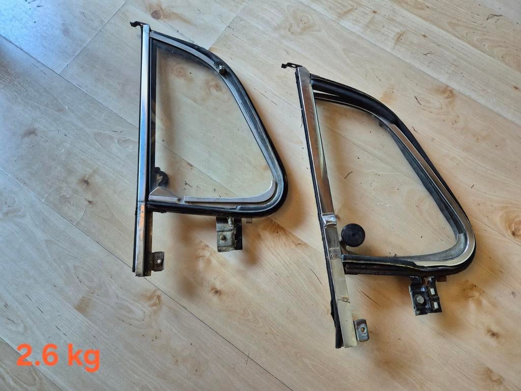 Tochtruitje VW Kever 1303 links en rechts, Auto-onderdelen, Ophalen of Verzenden