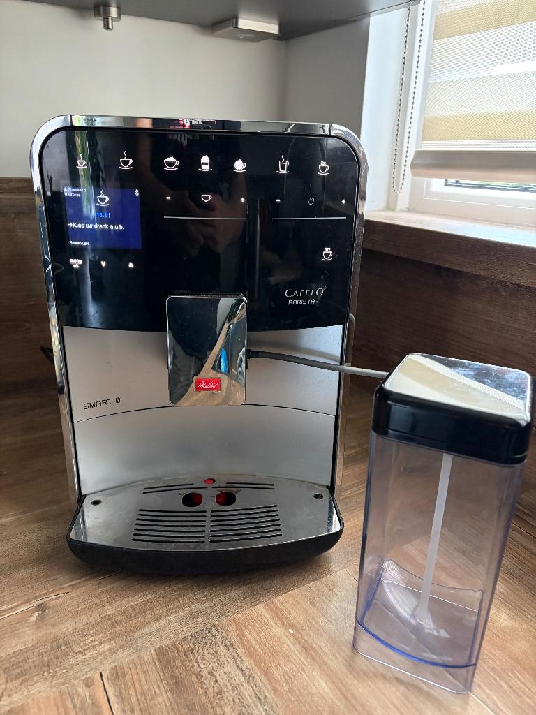 Melitta Barista T volautomatische koffiemachine, Witgoed en Apparatuur, Koffiezetapparaten, Gebruikt, Gemalen koffie, Koffiebonen