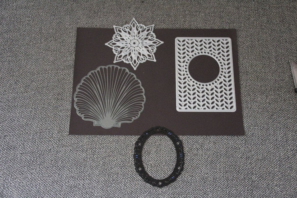 Mallen van oa Marianne Design.  snij- en embossing  schelp, Ophalen of Verzenden, Zo goed als nieuw, Natuur, Pons of Mal