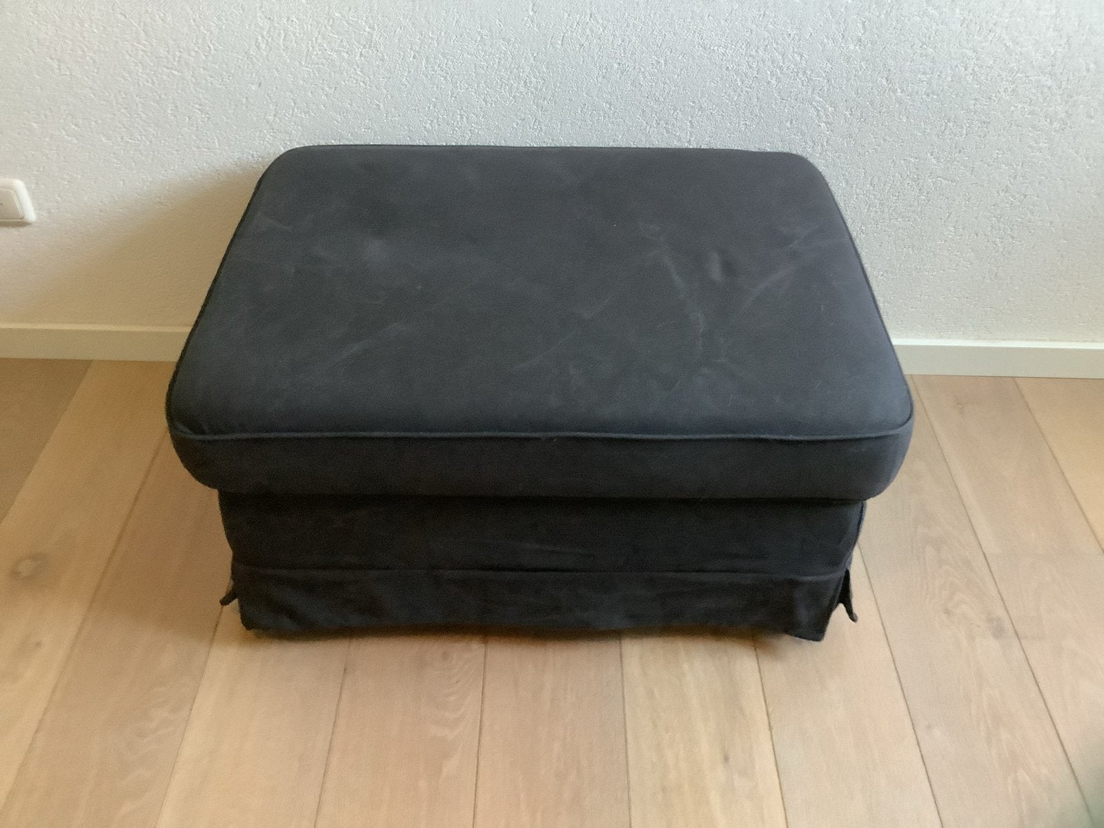 IKEA Ektorp voetenbank - Zwart - Zo goed als nieuw, Huis en Inrichting, Ophalen, 50 tot 75 cm, Zo goed als nieuw, 75 tot 100 cm
