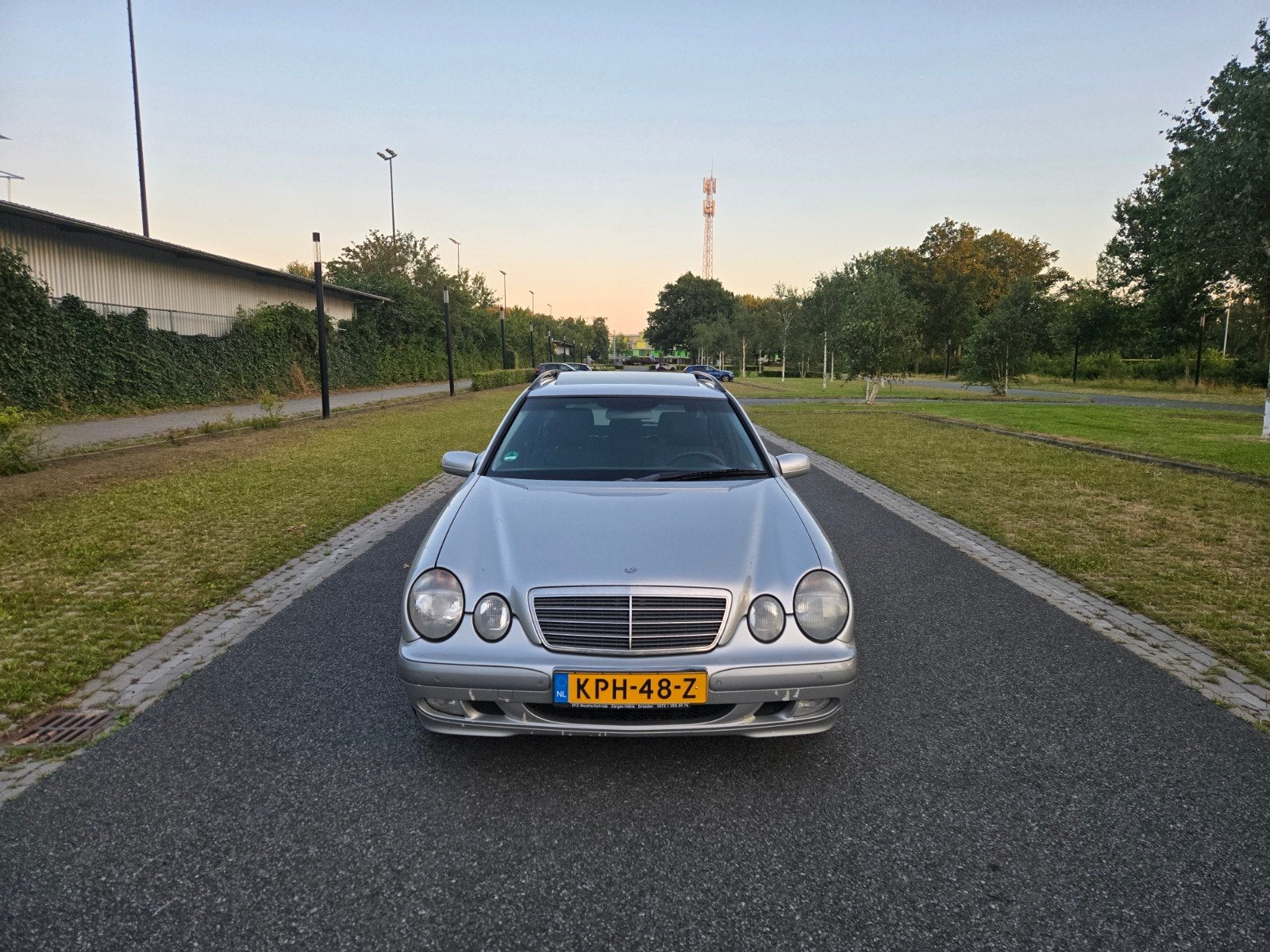 Mercedes-Benz Mercedes 2003 Grijs automaat met nieuwe apk!, 1998 cc, 163 pk, Stationwagon, 5 stoelen