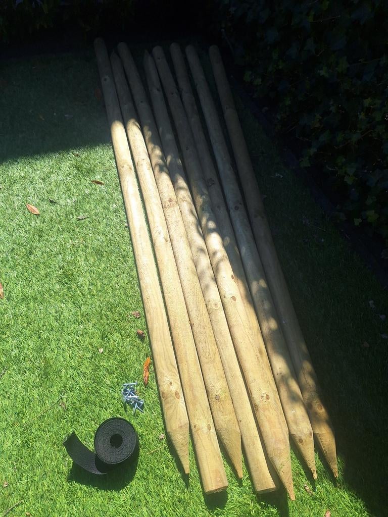8 ongebruikte  2m boompalen met boomband en nagels, Ophalen, Nieuw, 180 tot 250 cm, Palen