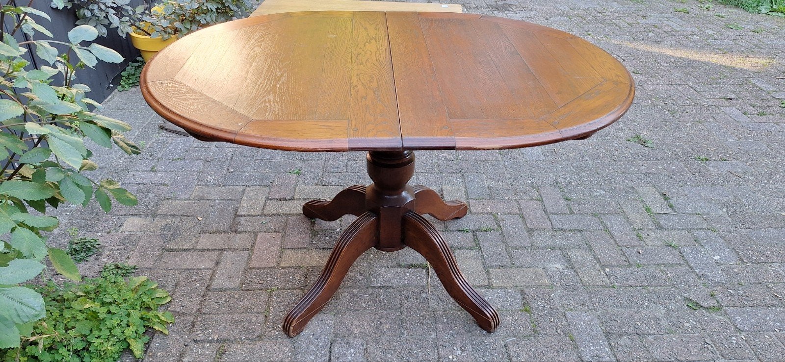 Uitschuifbare eettafel van eikenhout, Bannink