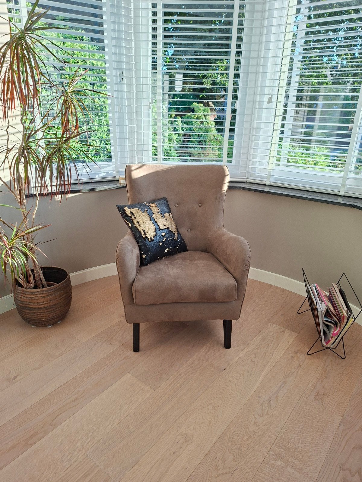 Groene suède fauteuil kwam van Beau Wonen, zo goed als nieuw, Ophalen, 75 tot 100 cm, Zo goed als nieuw, Stof