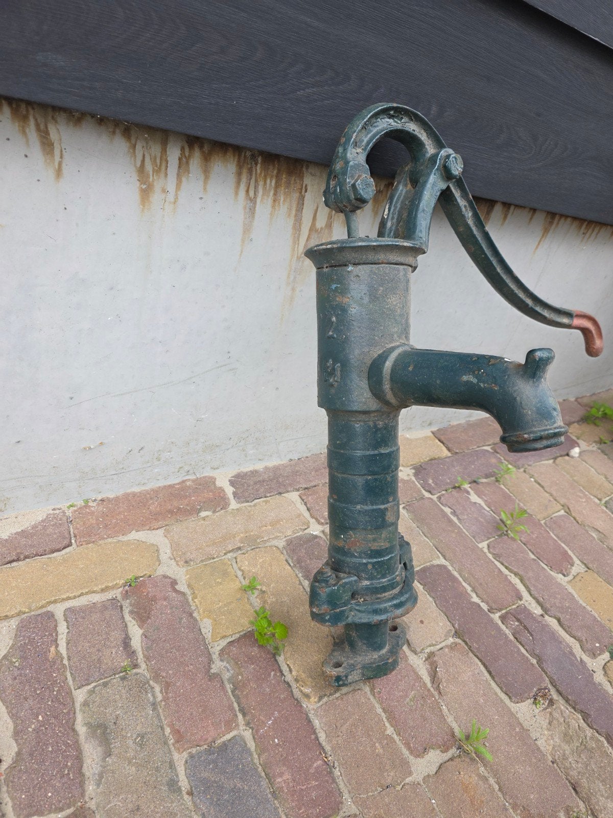 Oude decoratieve waterpomp (niet werkzaam), Antiek en Kunst, Ophalen