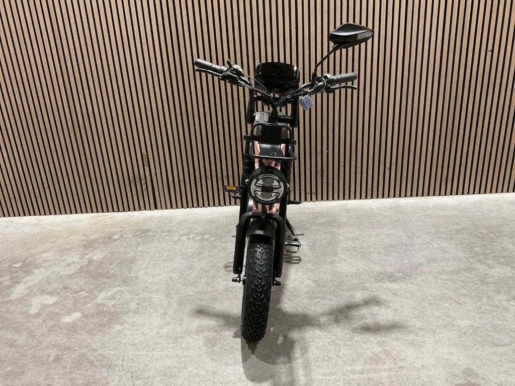 Ouxi V8 Ulta mini Elektrische fiets ( Roze of Zwart ), Ophalen, Nieuw, 30 tot 50 km per accu, Overige merken