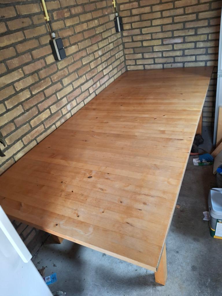 Houten tafel 235x100cm. Met verlengstuk van 47cm. Gratis ath, Tuin en Terras, Terrasdelen en Vlonders, Ophalen, Gebruikt, Hout