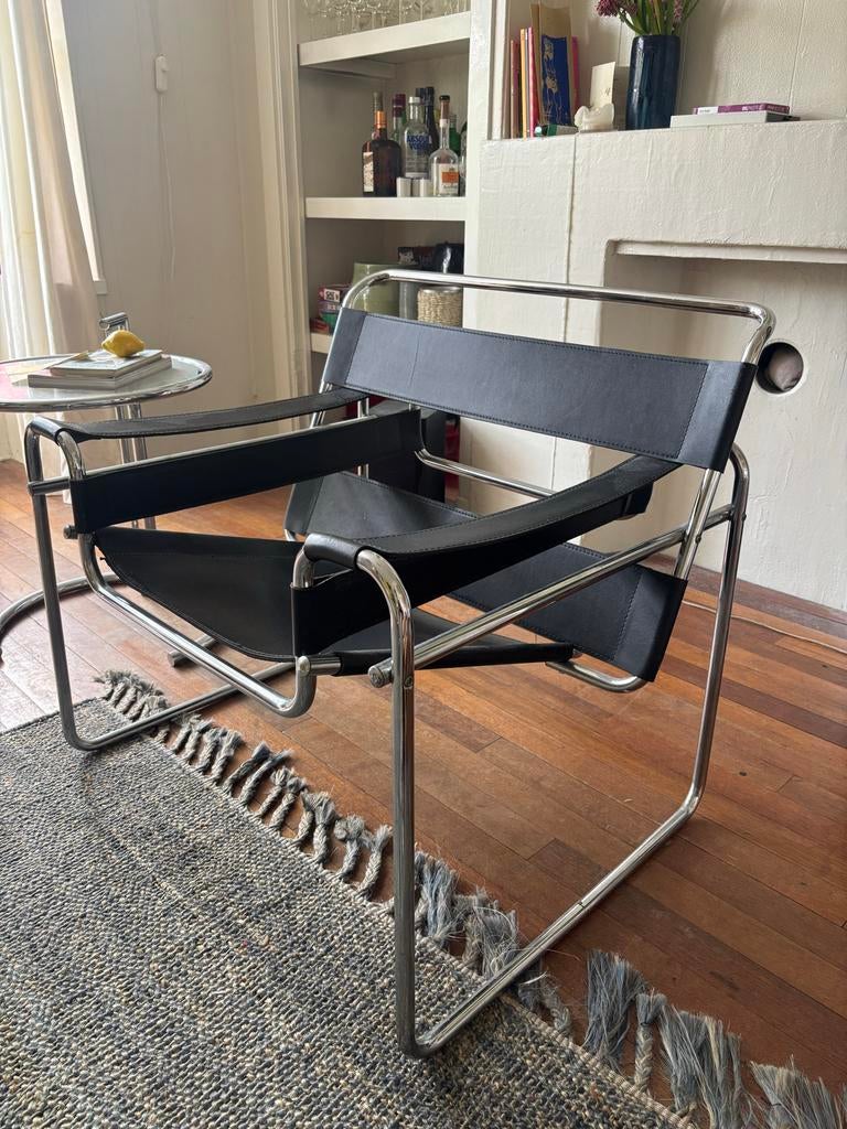 Wassily Chair - Marcel Breuer replica - Zwart leer, Huis en Inrichting, Stoelen, Zwart, Leer, Ophalen of Verzenden, Zo goed als nieuw