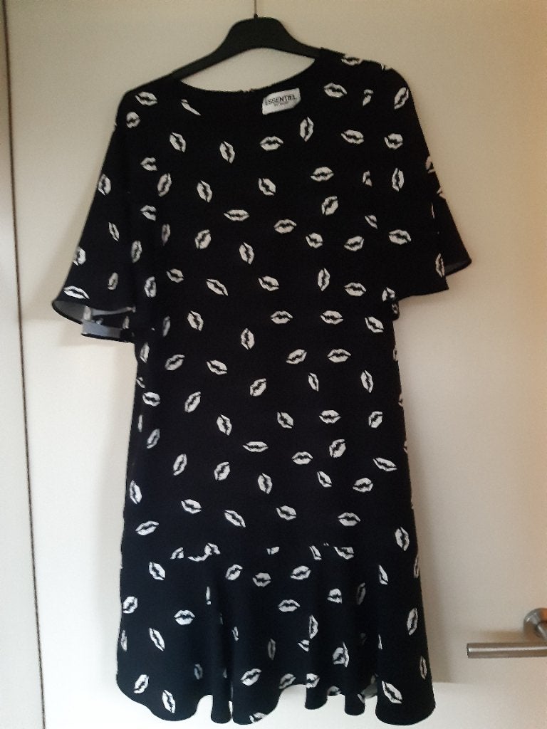 ESSENTIEL ANTWERP JURK MAAT 38, Kleding | Dames, Jurken, Maat 38/40 (M), Zwart, Ophalen of Verzenden, Zo goed als nieuw