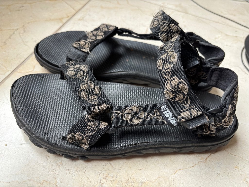 Teva sandalen zwart, Kleding | Dames, Schoenen, Zwart, Zo goed als nieuw, Teva, Sandalen of Muiltjes