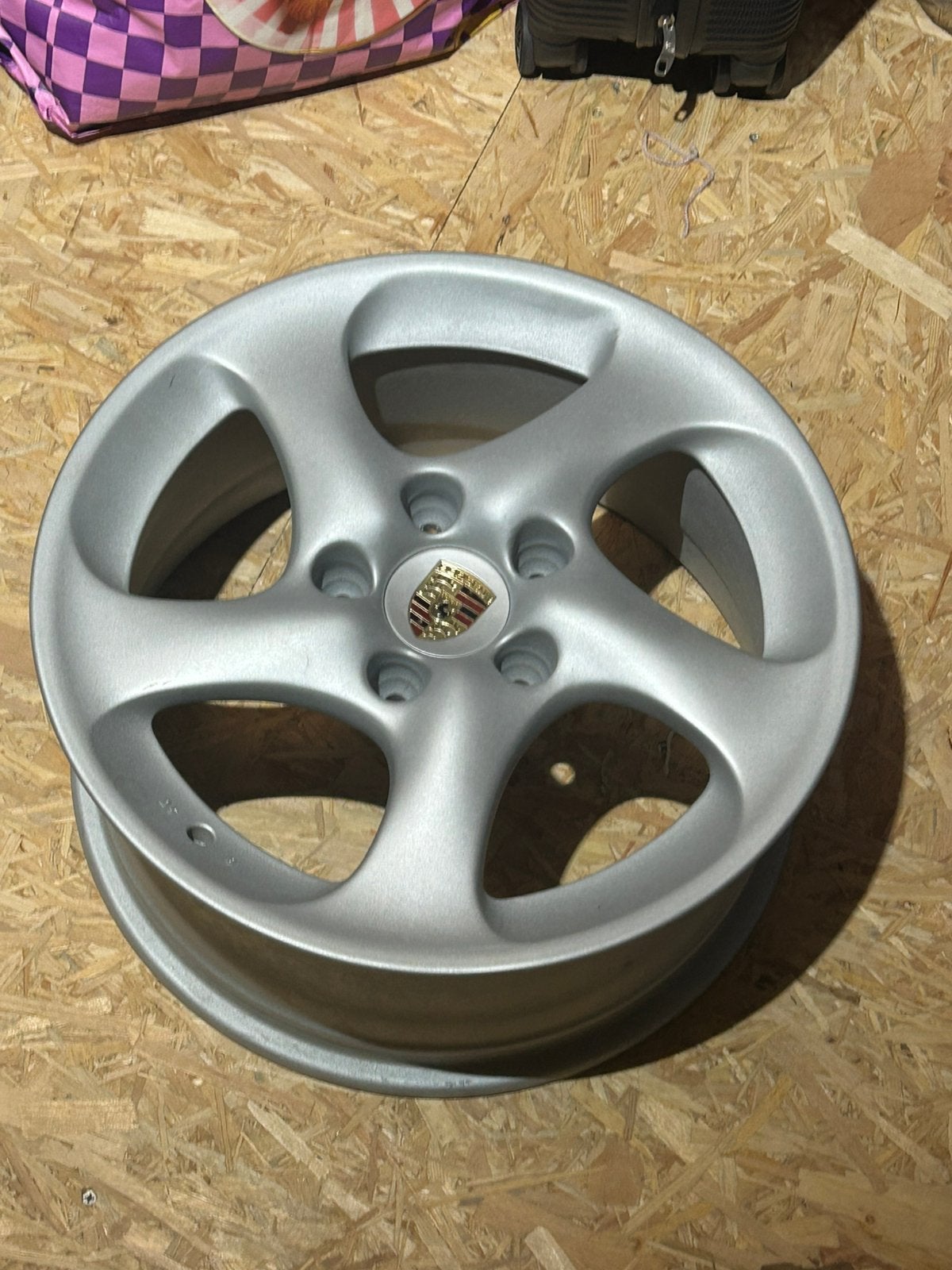 1x Porsche 911 velg voor mancave/garage decoratie, Auto diversen, Ophalen