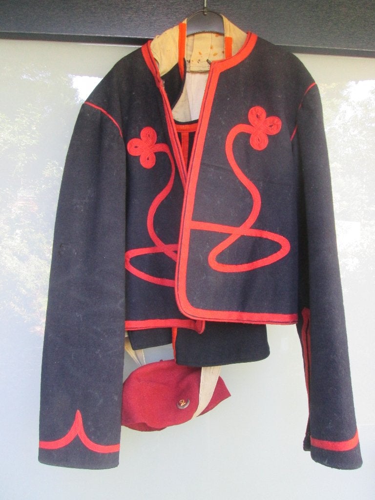 Zouaven uniform met gilet en rode fez gedragen staat TOP, Ophalen of Verzenden, Landmacht, Nederland, Kleding of Schoenen
