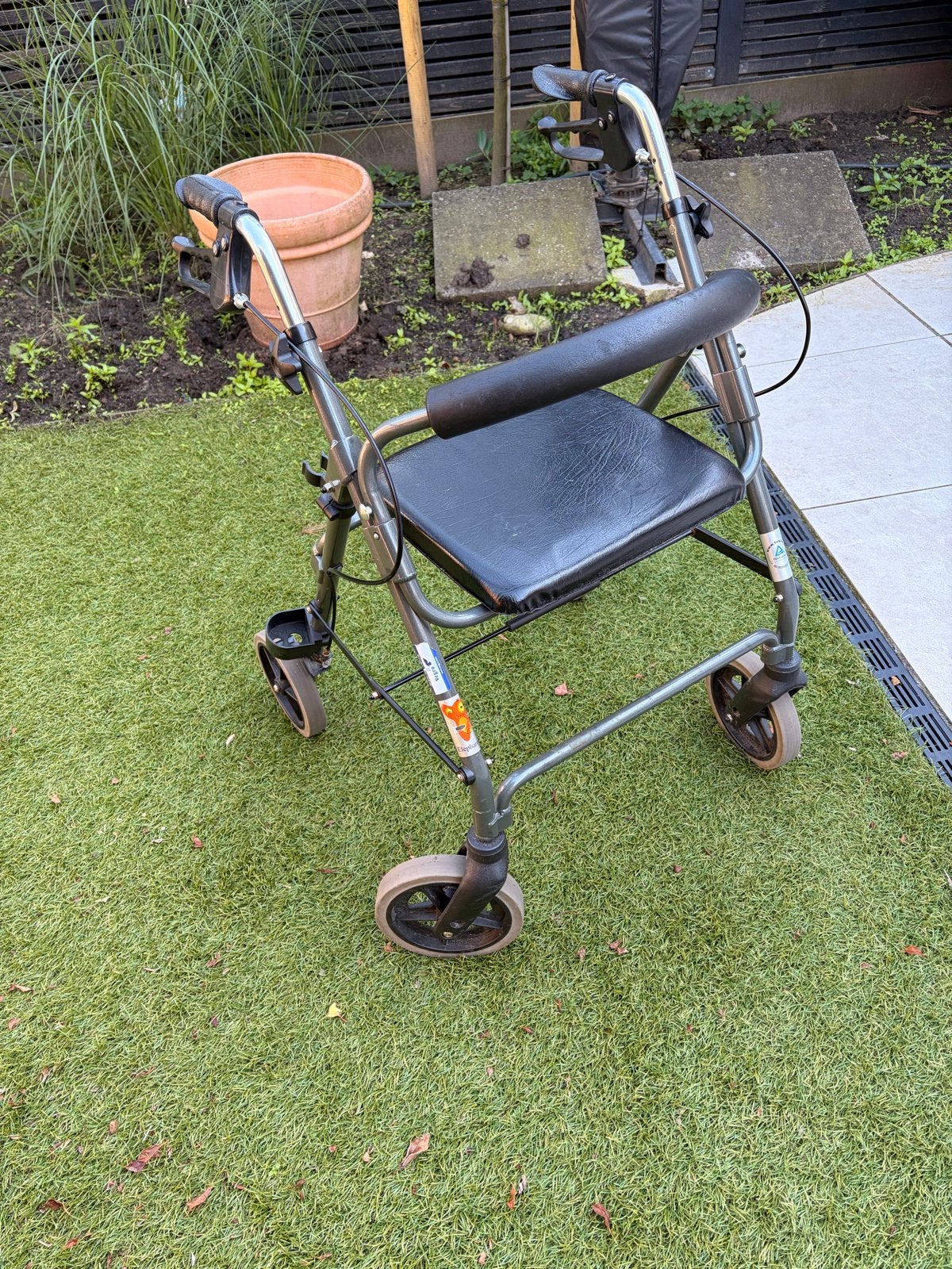 Rollator, Ophalen