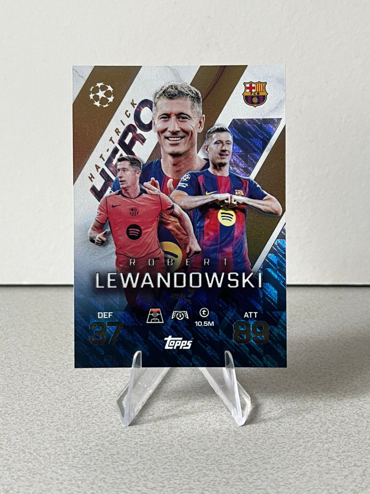 Topps Lewandowski Hattrick Hero, Verzamelen, Sportartikelen en Voetbal, Ophalen of Verzenden, Nieuw, Buitenlandse clubs, Spelerskaart