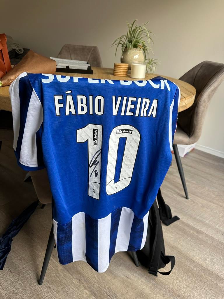 Gedragen voetbalshirt FC Porto Fabio Vieira, Verzamelen, Sportartikelen en Voetbal, Ophalen of Verzenden, Nieuw, Shirt