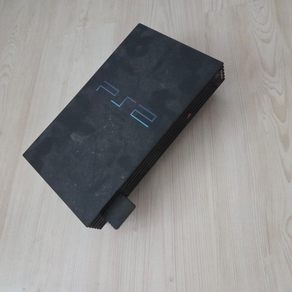 Playstation 2 + 3 controllers + 28 spellen + 5 van gamecube, Ophalen, Gebruikt, Zwart, Met games