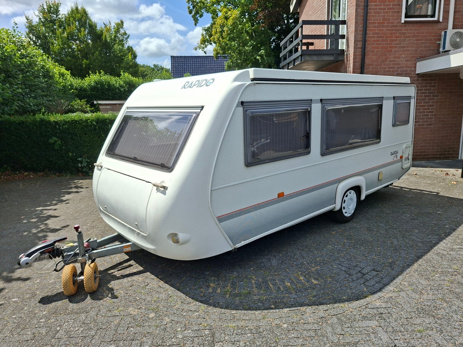 Rapido club 42 cp met hefdak bouwjaar 2000, Reservewiel, Treinzit, 750 - 1000 kg, 4 tot 5 meter