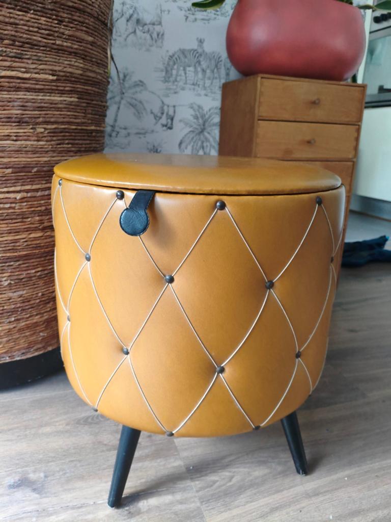 Poef hocker   jaren 50/60 cognac skai leer, Ophalen, Gebruikt, Overige materialen
