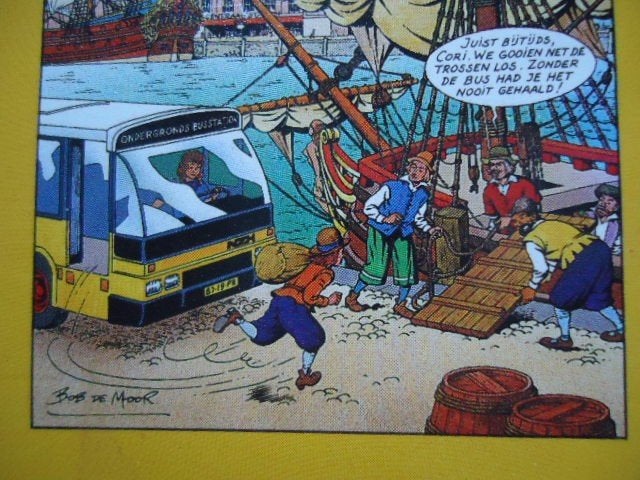 sticker oud NZH BUS Haarlem Bob de Moor strip art kuifje, Verzamelen, Verzenden, Zo goed als nieuw, Bedrijf of Vereniging