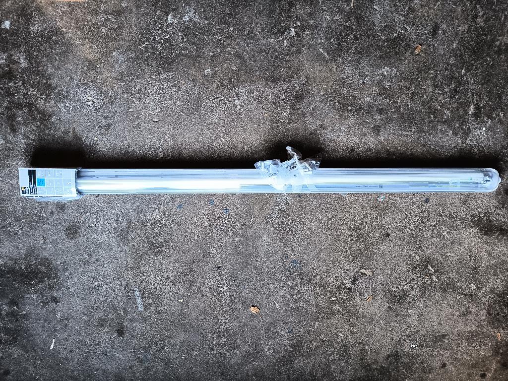 NIEUW IN PLASTIC - TL-armatuur met TL-lamp, Ophalen of Verzenden, Nieuw, Minder dan 50 watt, Lamp met armatuur