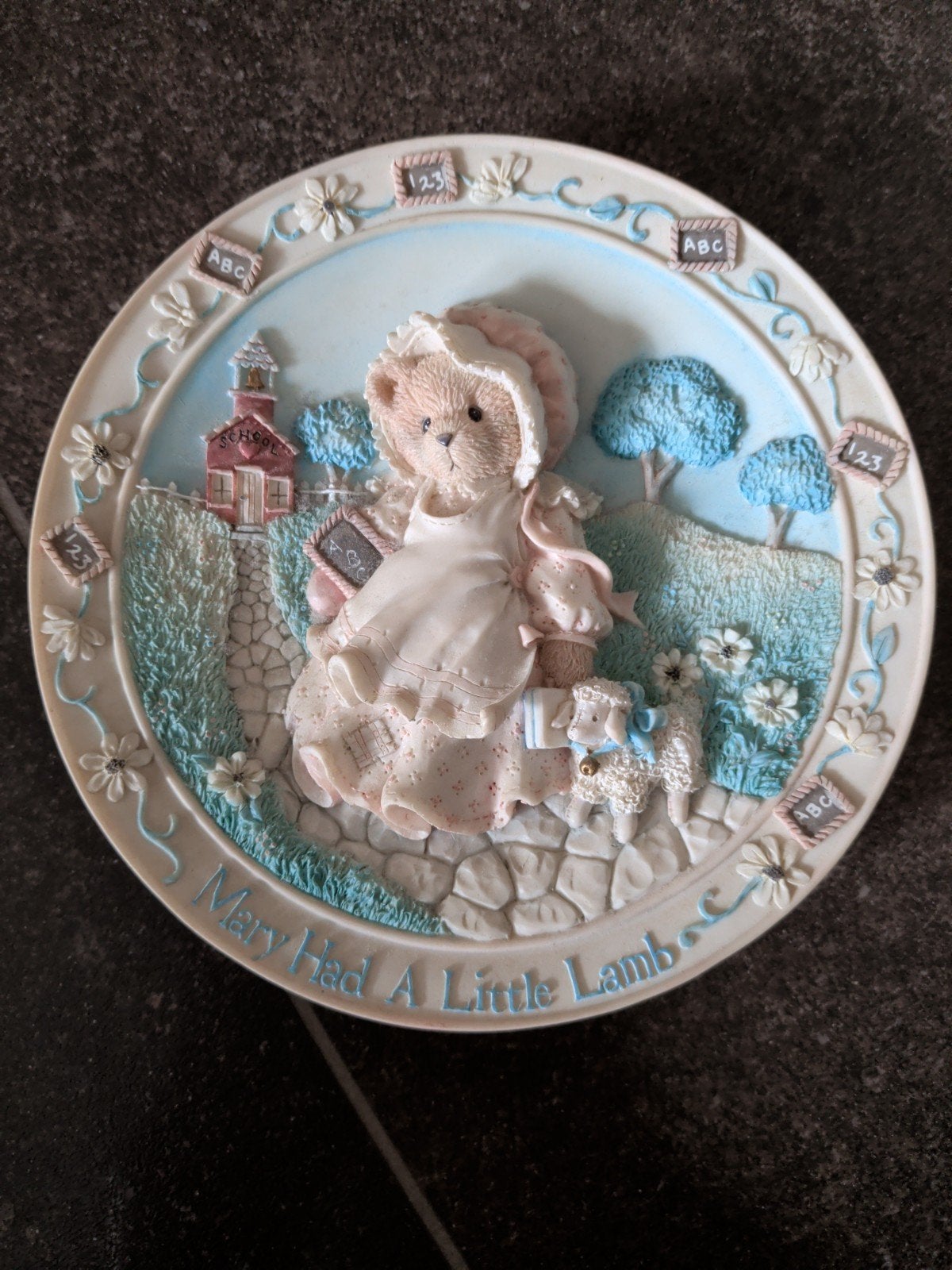 Cherised teddies wandbord Mary had a little lamb, Verzamelen, Beren en Cherished Teddies, Ophalen of Verzenden, Nieuw, Beeldje