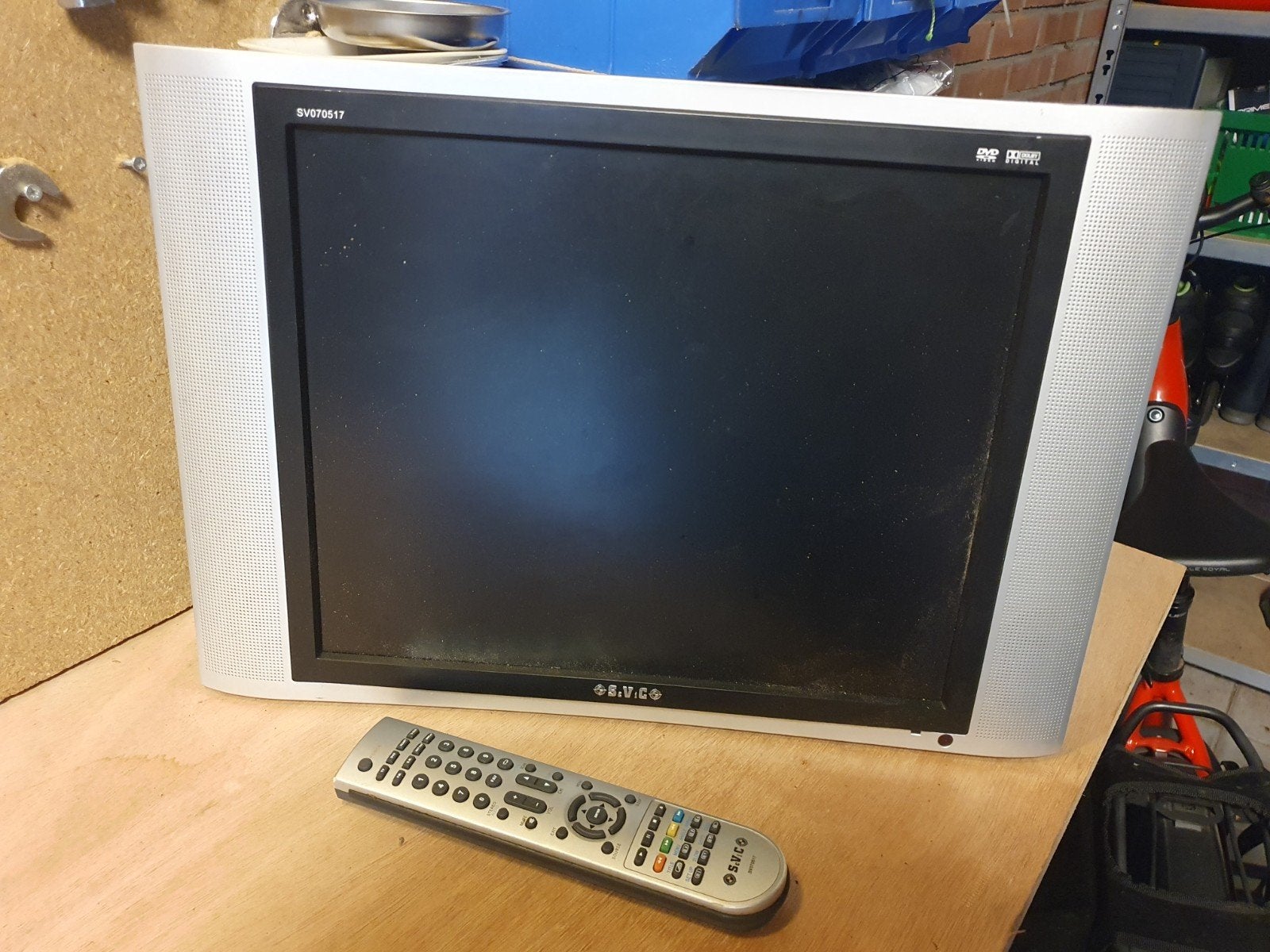 12 Volt tv monitor SVC, Ophalen of Verzenden, Gebruikt