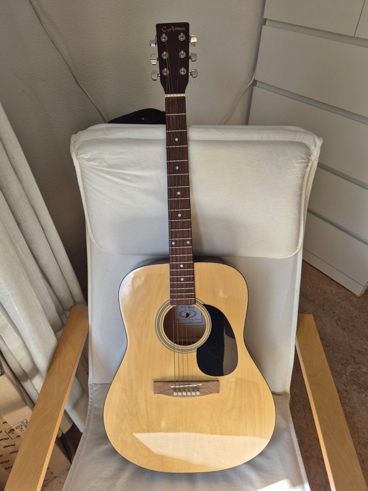 Gitaar C. Aemon
