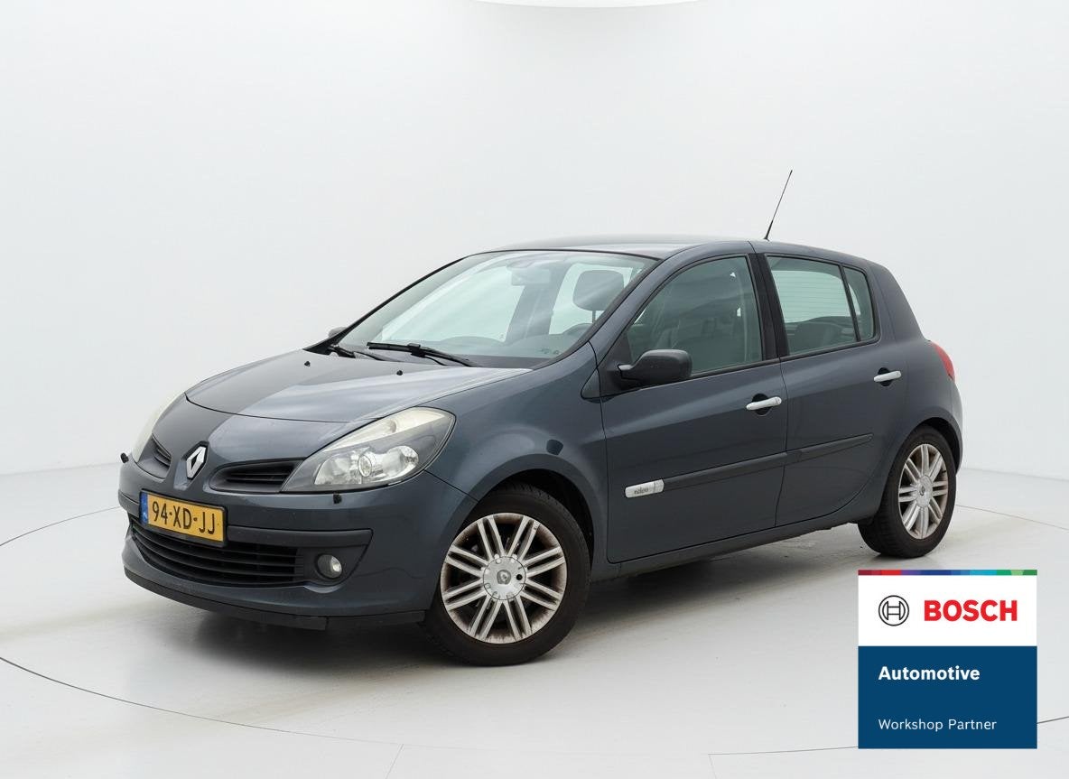 Renault Clio 1.6-16V Initiale LPG, Voorwielaandrijving, Gebruikt, Parkeersensor, 4 cilinders