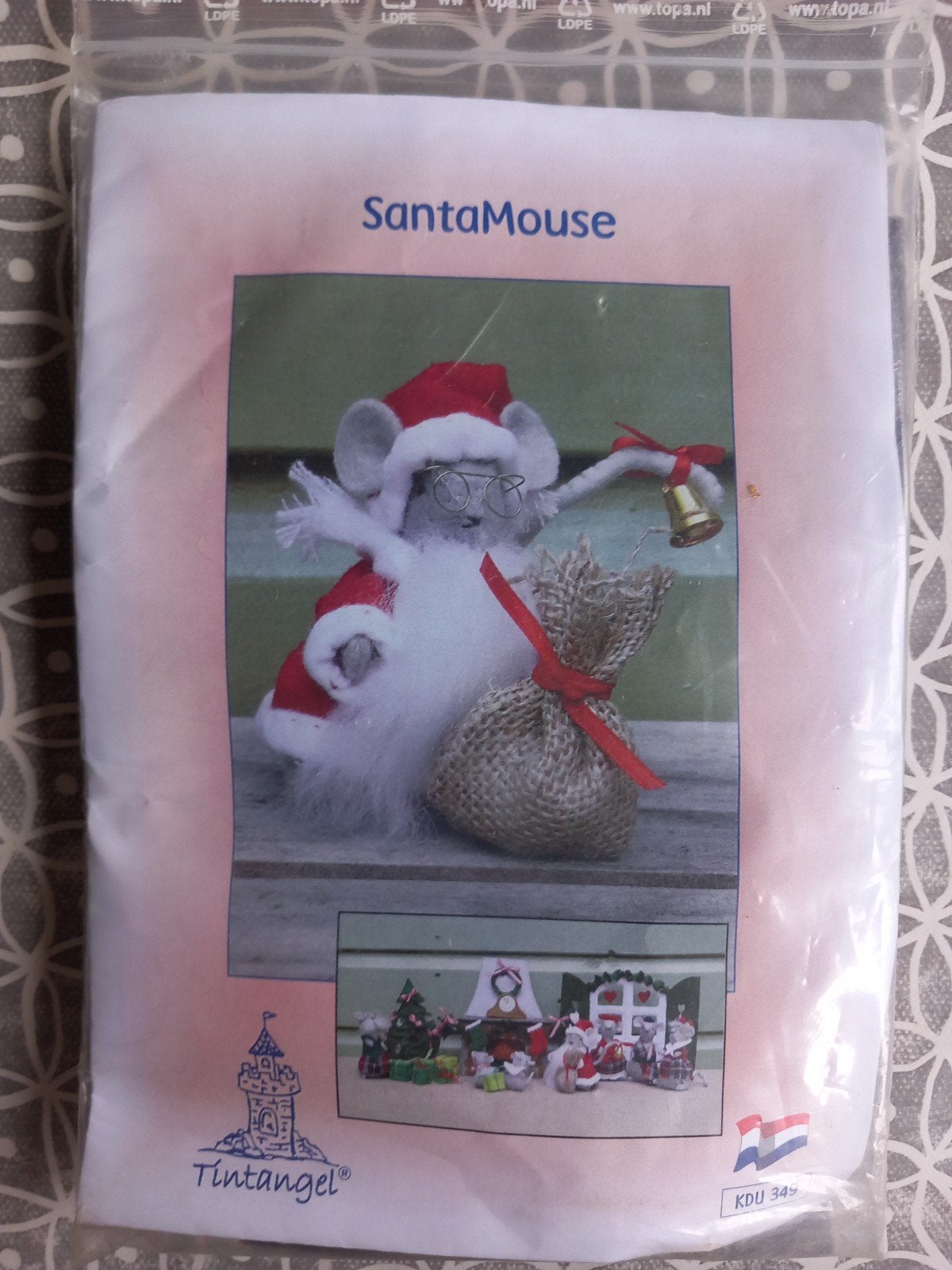 Viltpakket Atelier Tintangel - Santa Mouse, Ophalen of Verzenden, Nieuw, Figuurtje(s), Wolvilt
