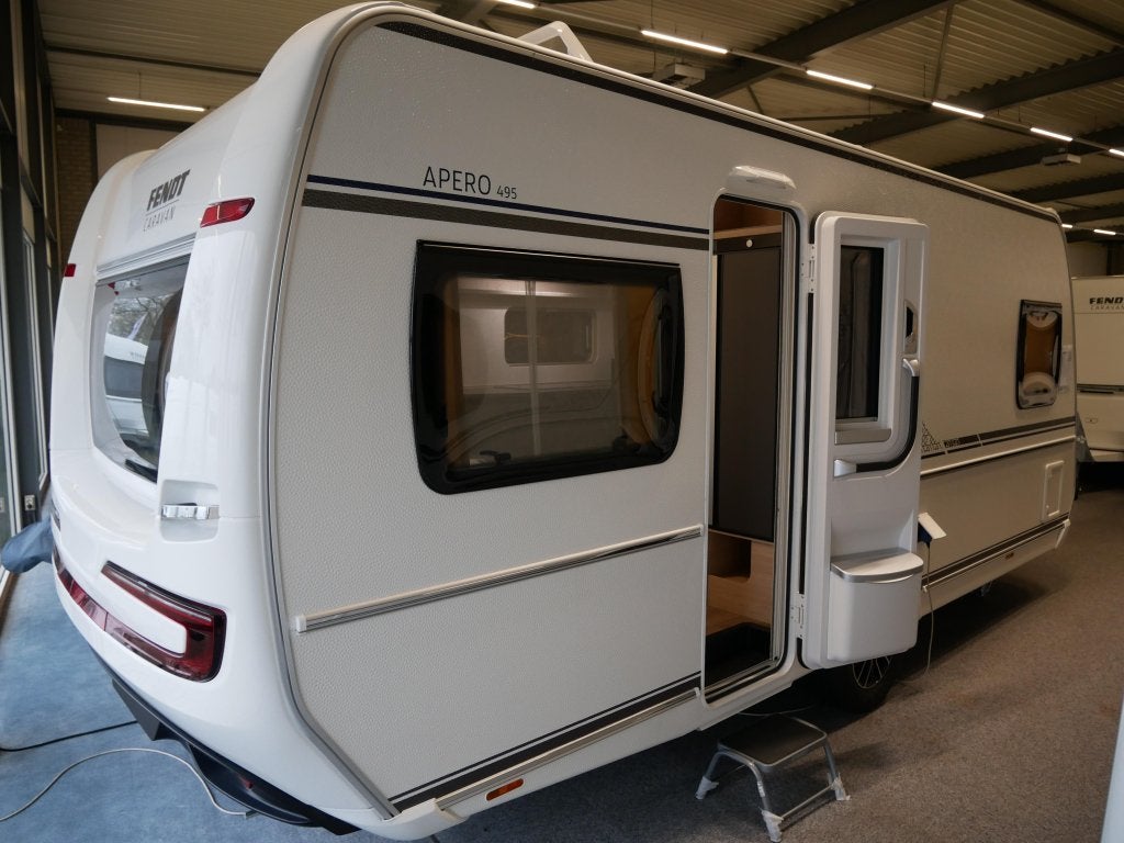 Fendt Apero 495 SFB GRATIS MOVER EN LUIFEL, Caravans en Kamperen, Niet ingevuld, Rondzit, Bedrijf, Niet ingevuld