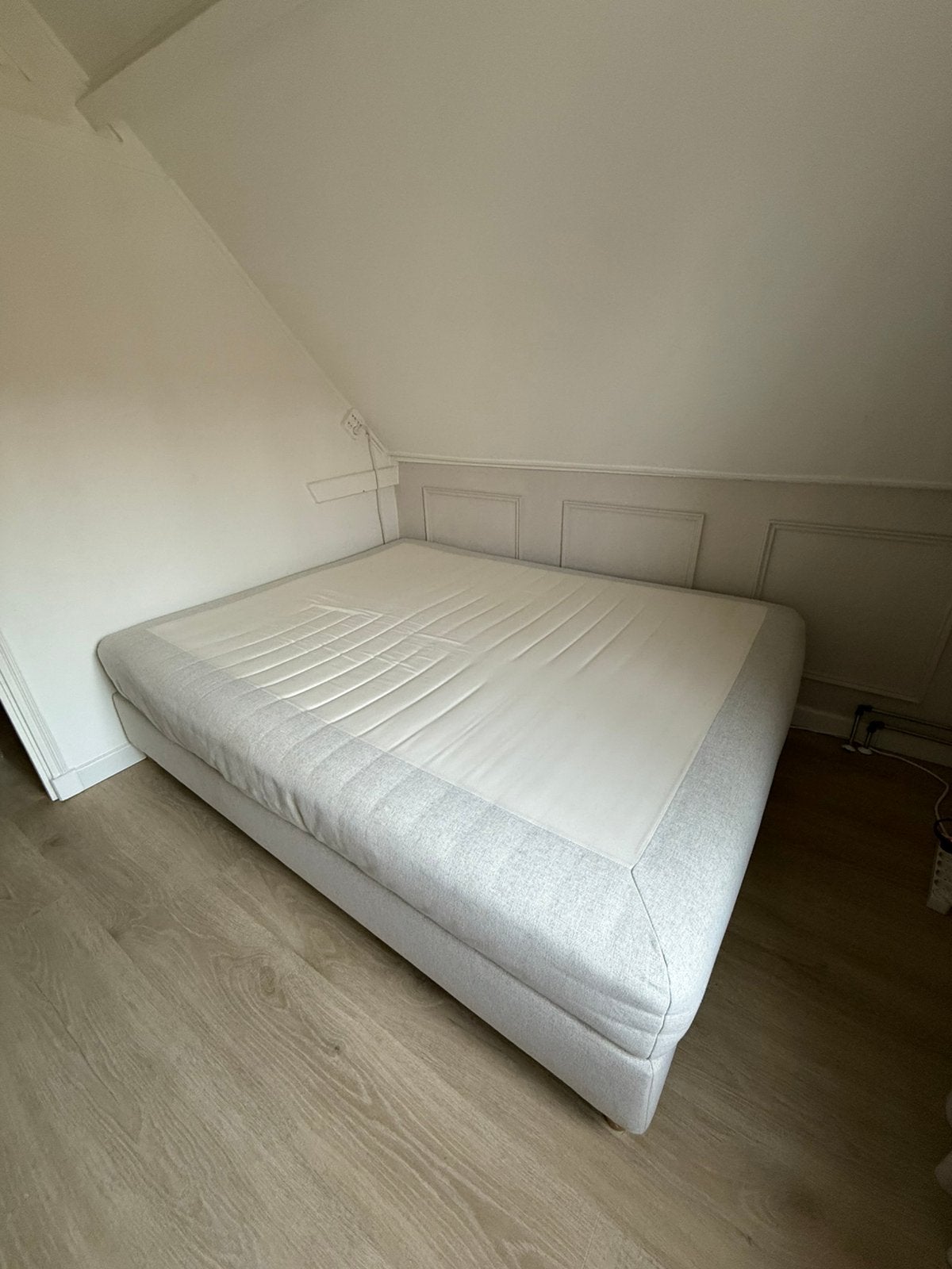 Ikea boxspring bed GRATIS, Ophalen, Zo goed als nieuw, Tweepersoons, 160 cm