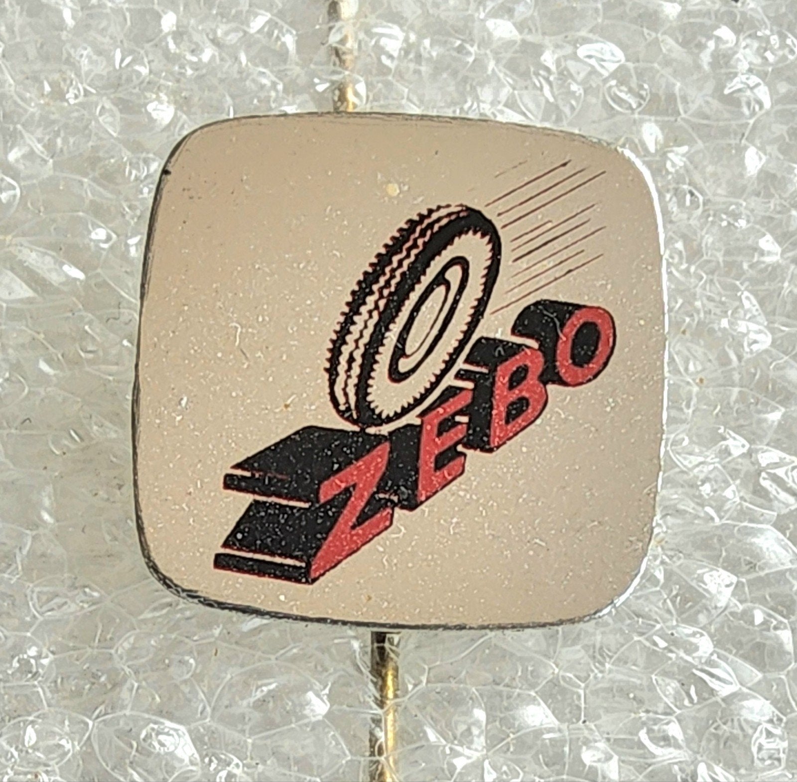 Vintage Speldje Zebo Banden, Ophalen of Verzenden, Gebruikt, Merk, Speldje of Pin
