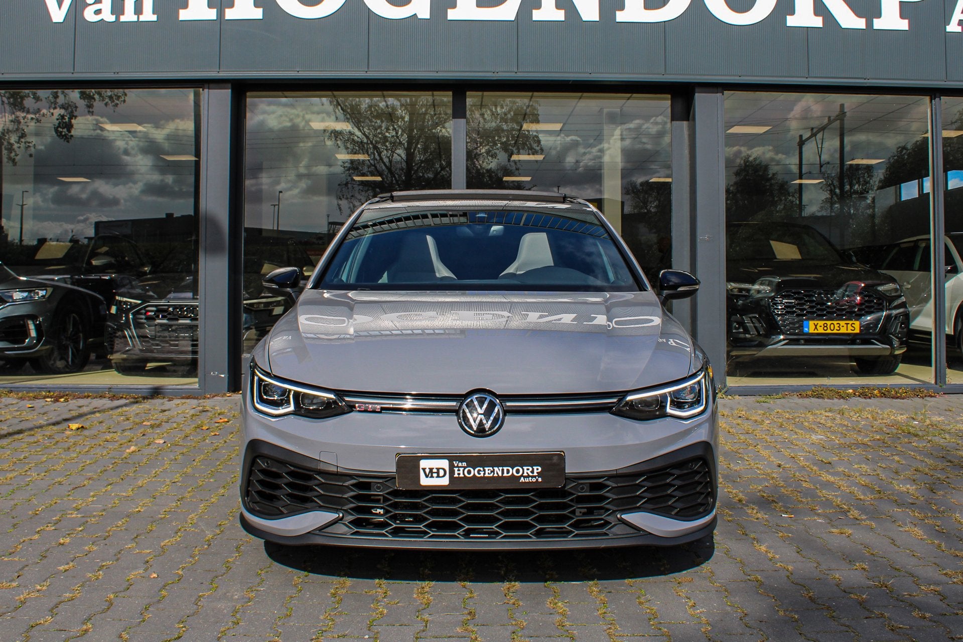 Volkswagen GOLF 2.0TSI GTI CLUBSPORT PANO NAVI H&K AKRAPOVIC, Dealer onderhouden, Euro 6, 4 cilinders, 1984 cc