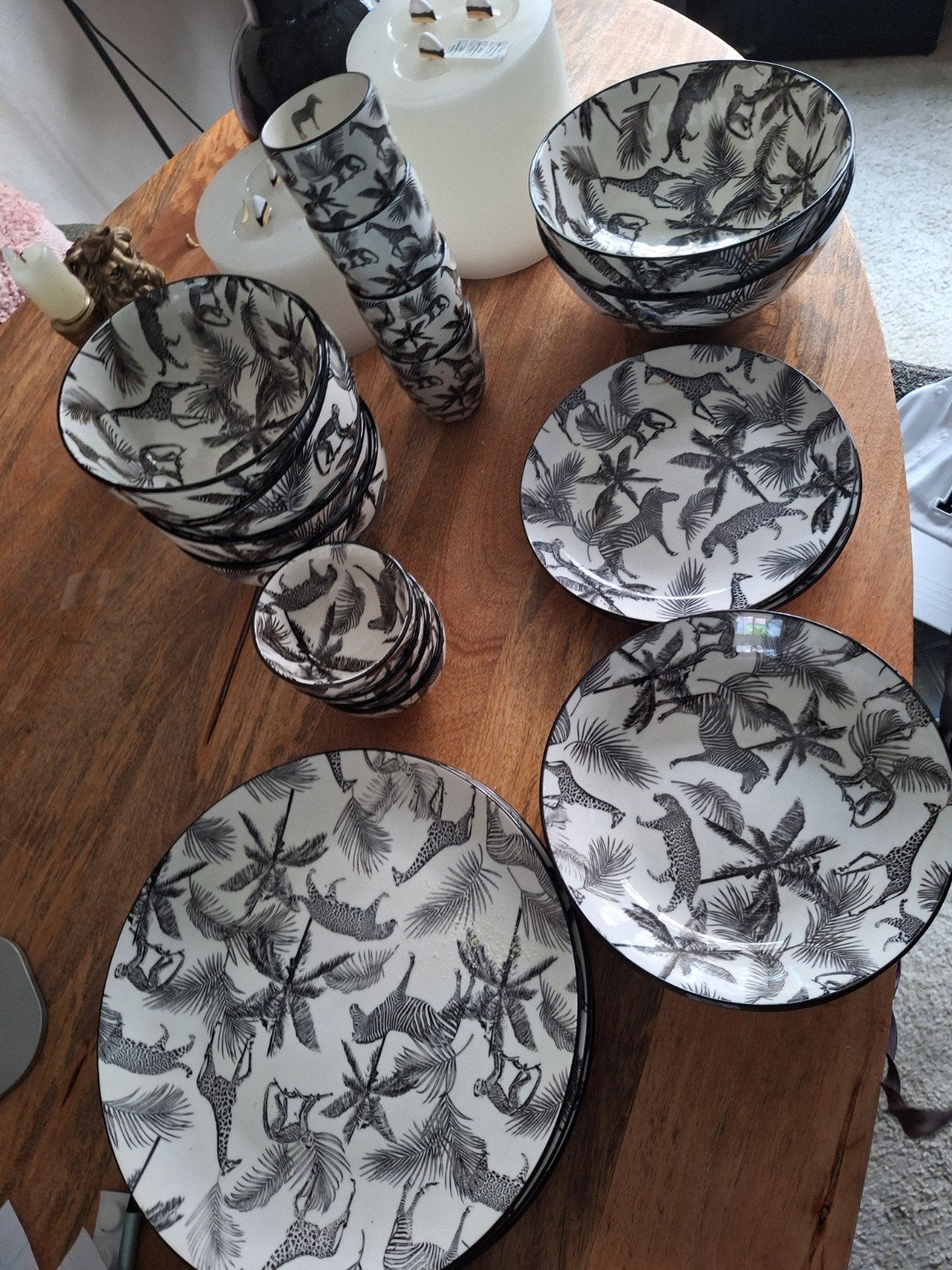 dieren servies, Ophalen