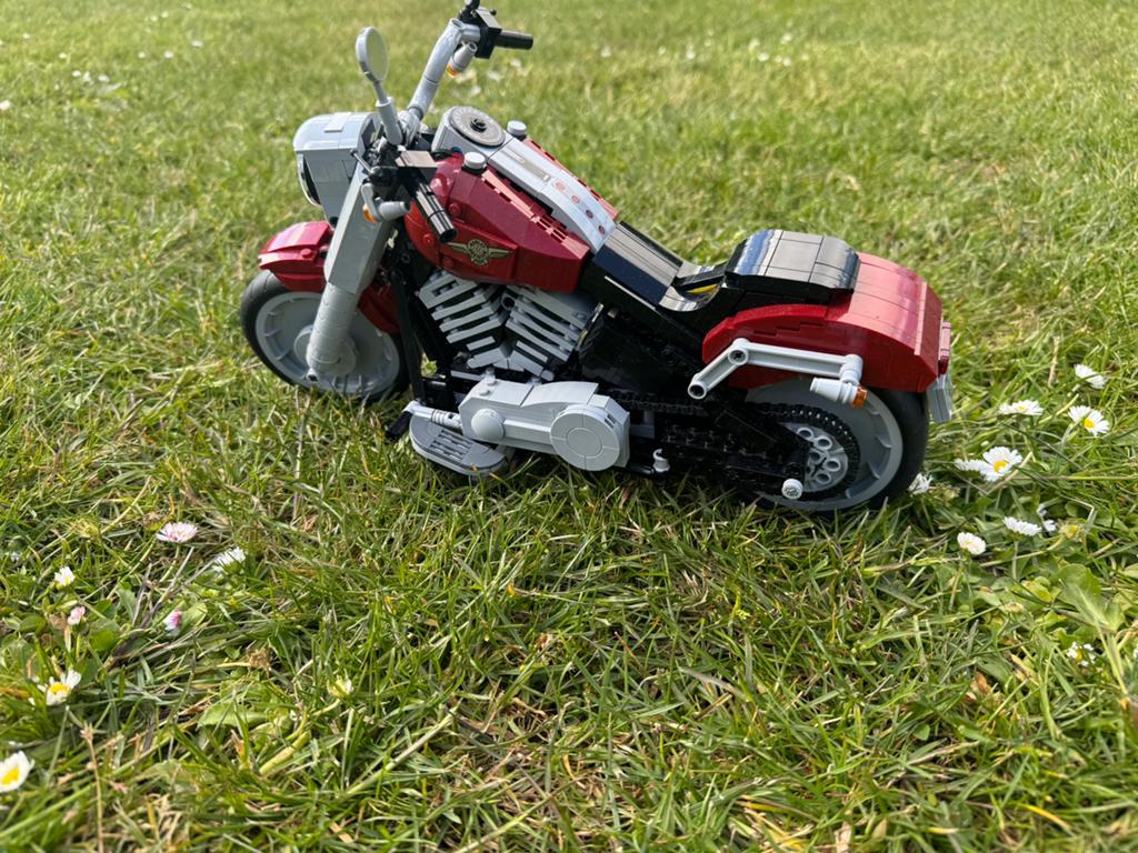 LEGO Creator Expert Harley-Davidson Fat Boy Motorfiets, Ophalen of Verzenden, Zo goed als nieuw, Overige merken