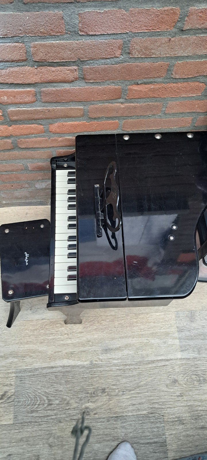 Leuke kinderpiano met krukje - Hape, Ophalen, Gebruikt, Overige typen, Met geluid