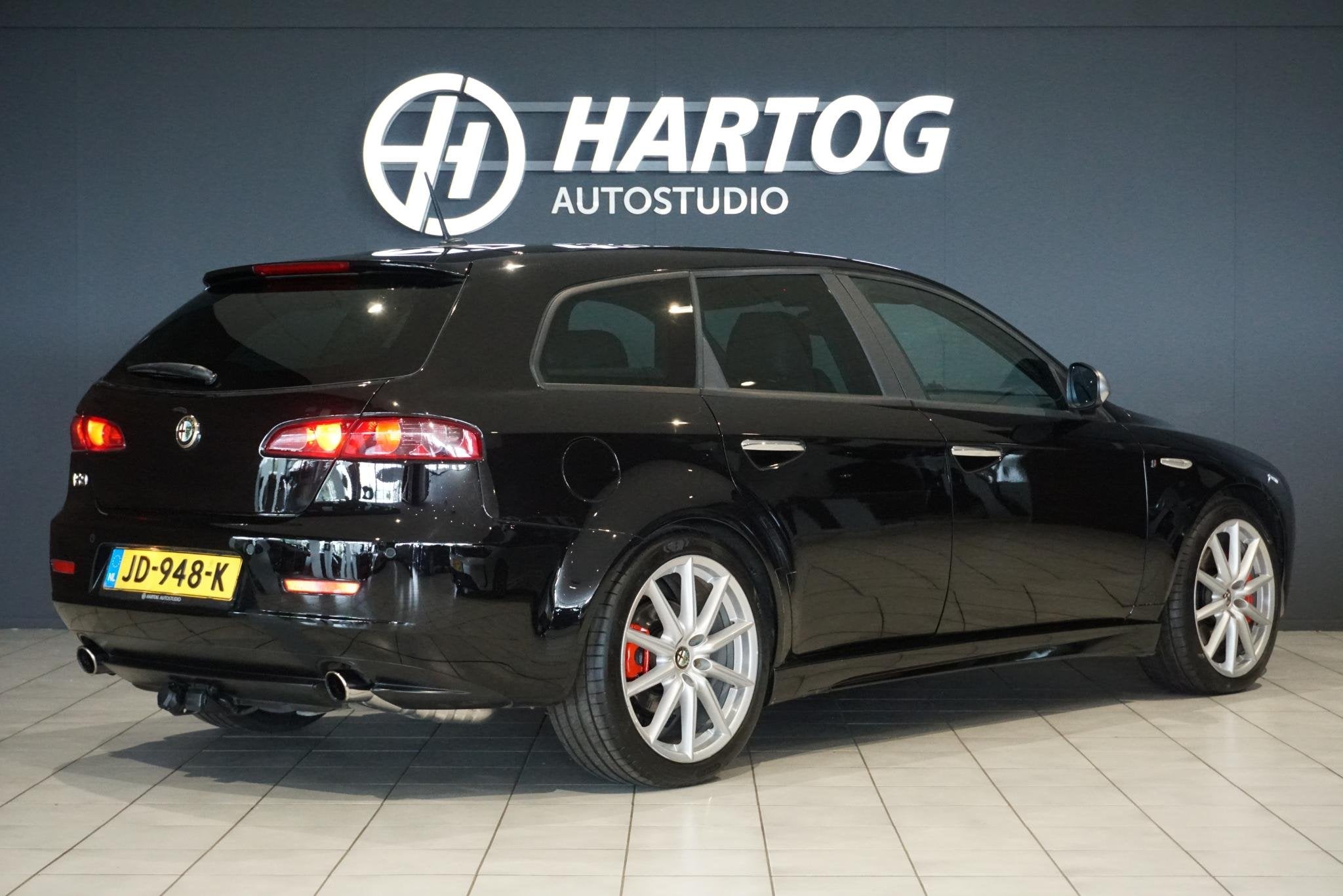 Alfa Romeo 159 Sportwagon 3.2 JTS Q4 TI V6 260PK *HANDGESCHA, Auto's, 3195 cc, Zwart, Zwart, Leder