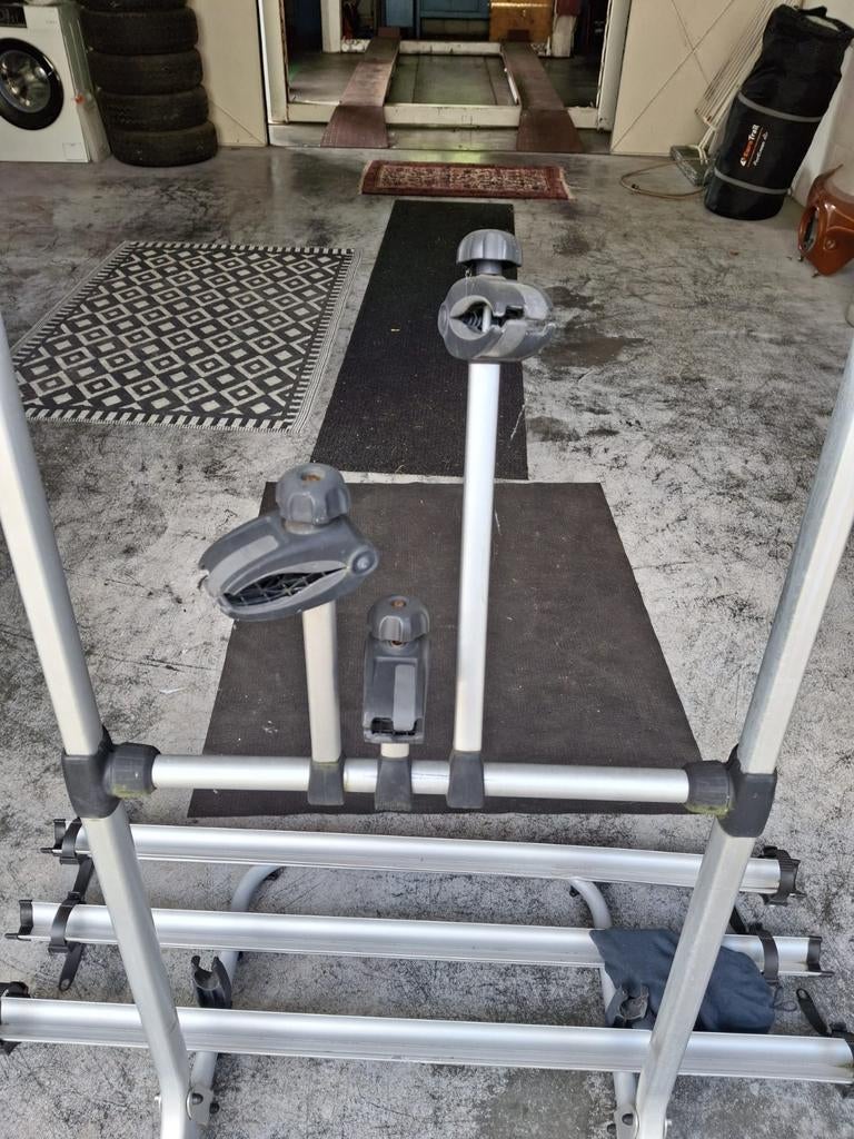 Thule Esse4 fietsdrager voor camper, Ophalen, 3 fietsen of meer, Gebruikt, Achterklepdrager