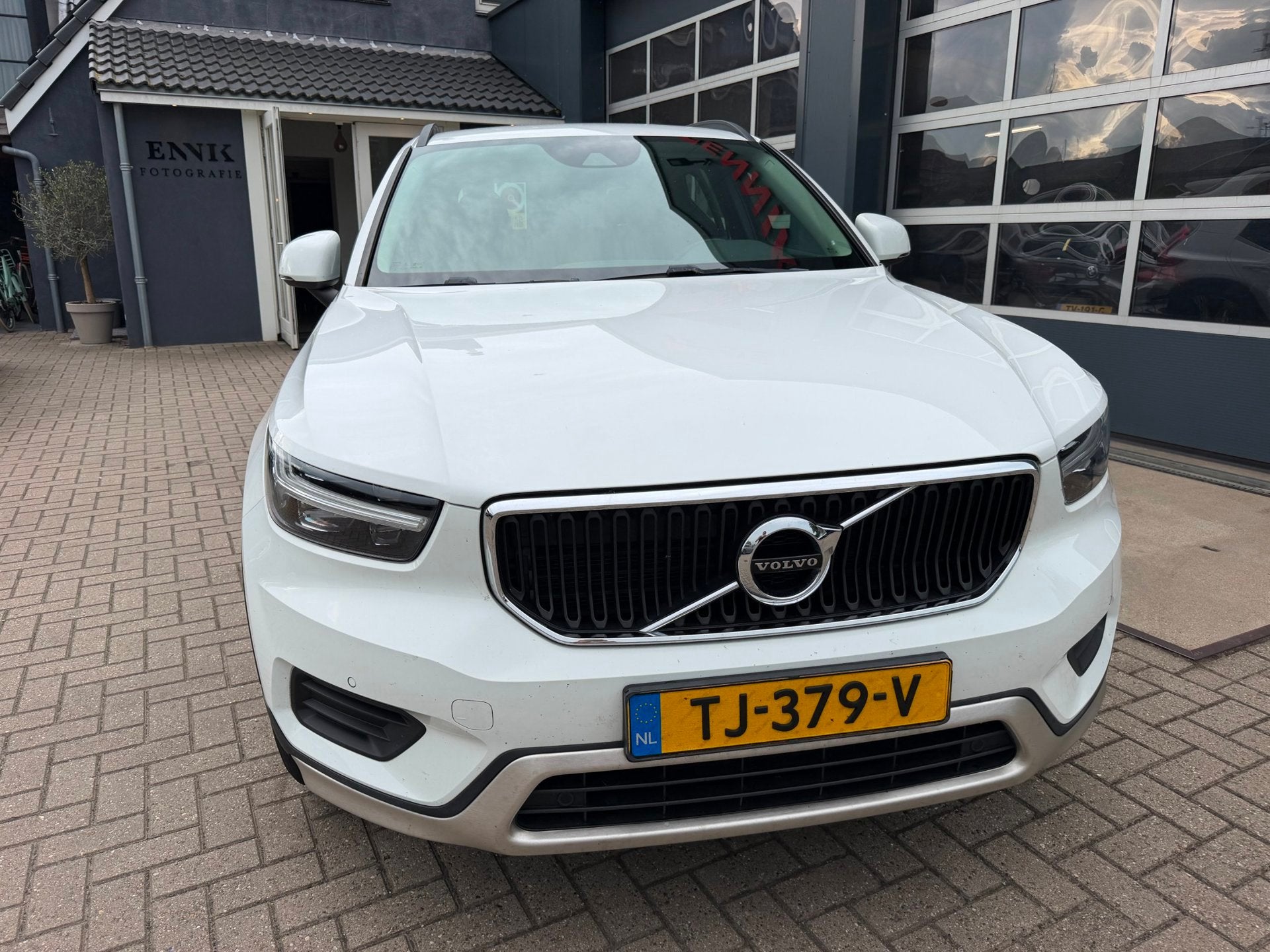 Volvo XC40 1.5 T3 / Full Led / Sport / Trekhaak / Navi ., Voorwielaandrijving, Stof, Gebruikt, Euro 6